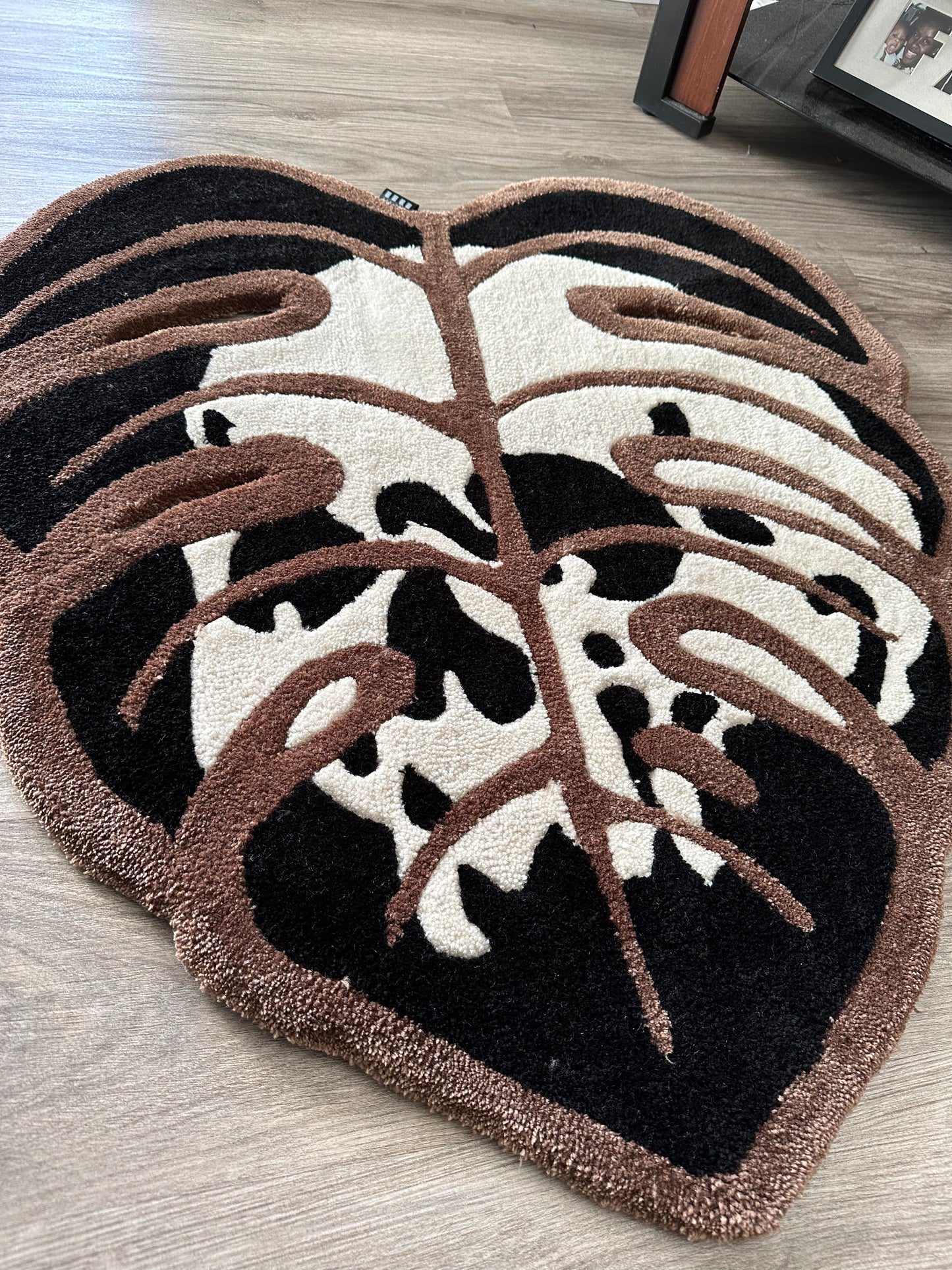 Skull Leaf Rug